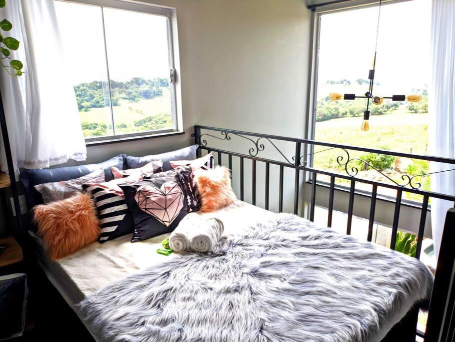 Tiny House Paraiso Minicasas Com Hidromassagem Pouso Alegre Eksteriør billede